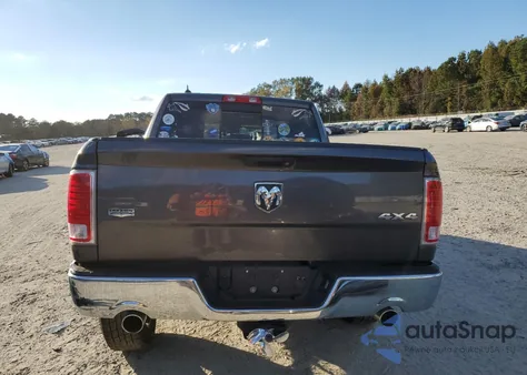 2018 Ram 1500 Laramie z USA, uszkodzony, nr VIN 1C6RR7NT2JS196576